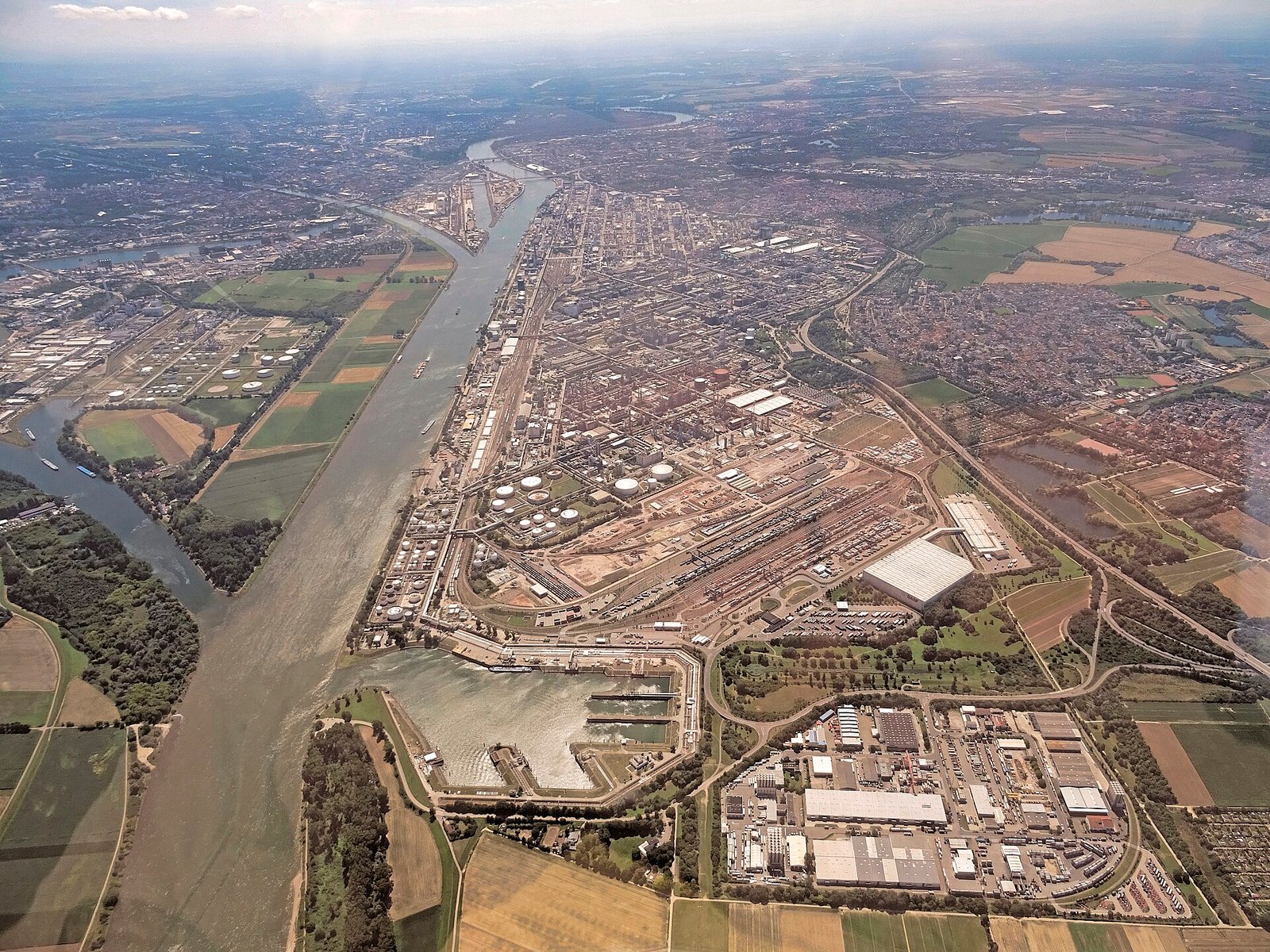 BASF chemical plant at Ludwigshafen on the Rhine